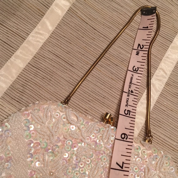 VTG SEQUIN CLUTCH - Picture 6 of 10